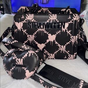 STEVE MADDEN EVELYN BLEEDING HEARTS CROSSBODY BAG W COIN PURSE HALLOWEEN PINK